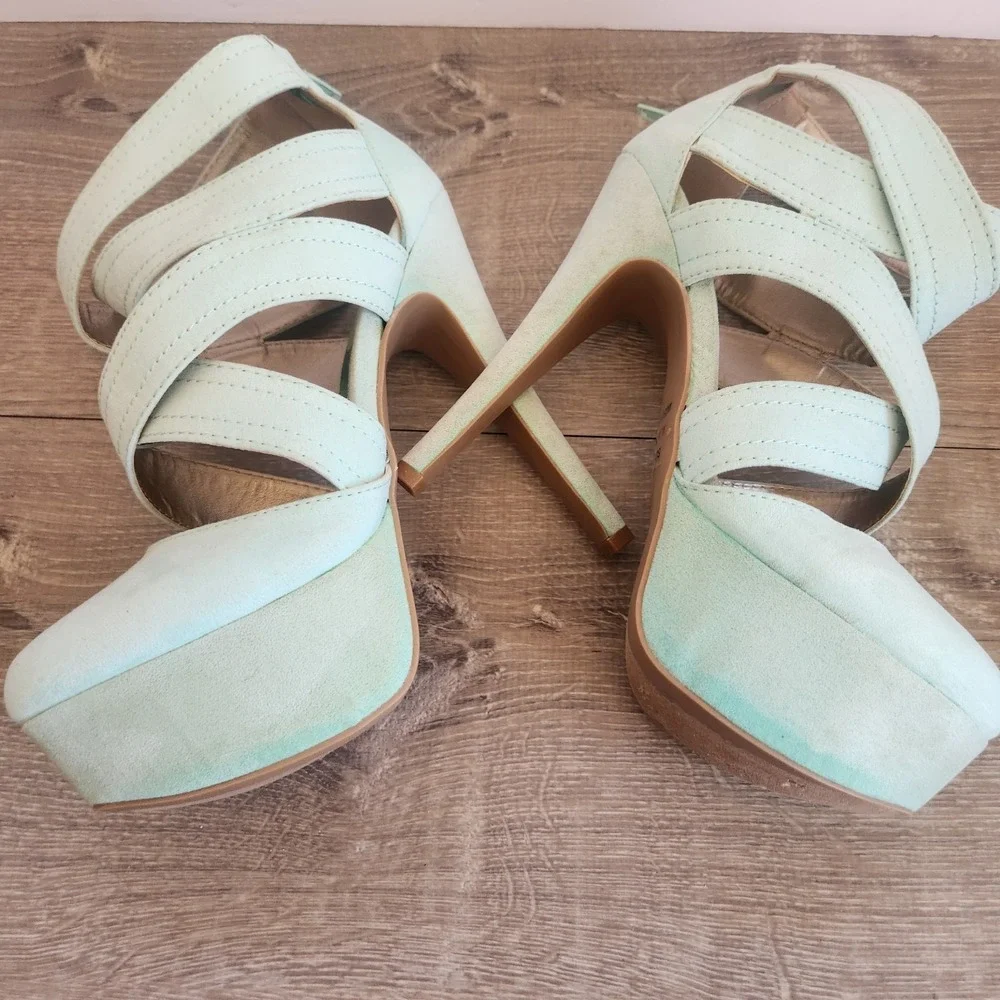 Qupid Strapped Faux Suede Women's Size 7.5 Seafoam Open Toe Stiletto Heel Shoes